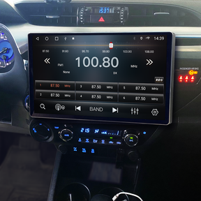 Multimídia Toyota Hilux 2019 2020 2021 2022 2023 V2 Tesla 13" 2016 2017 2018